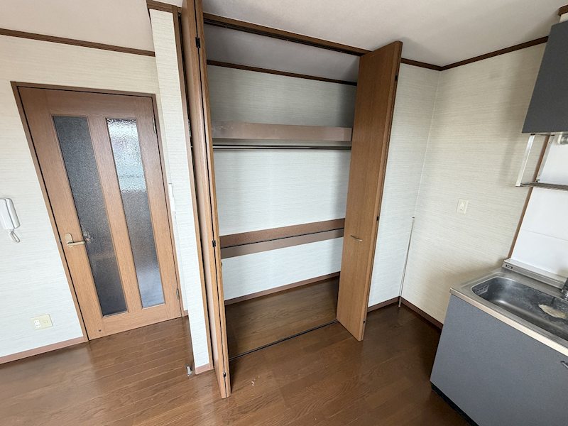 東領家ハイツ 収納
