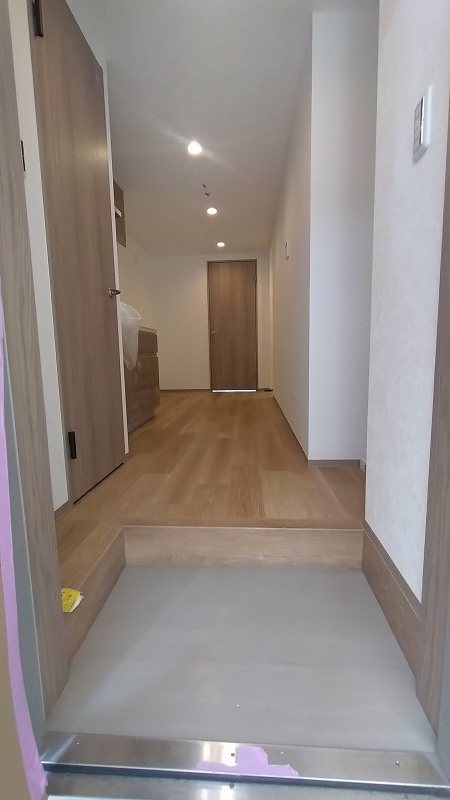 コーポラス鹿浜 玄関