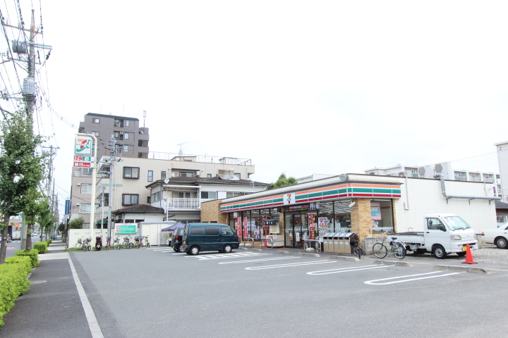 鹿浜鈴木ミニ倉庫 コンビニ