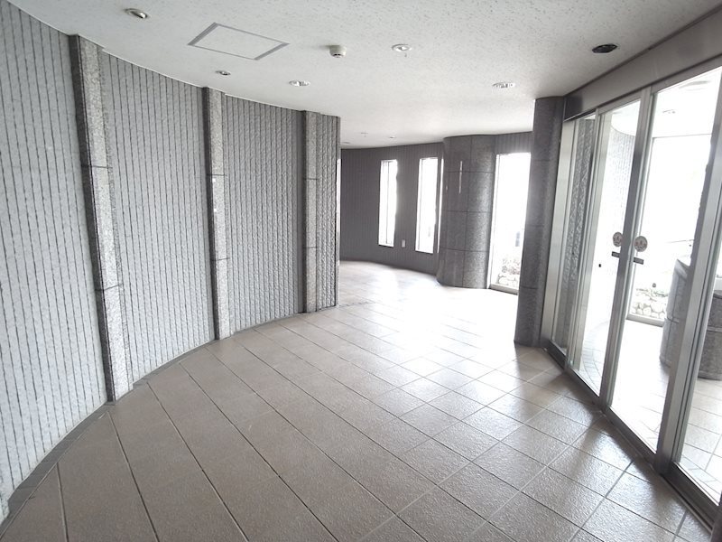 カトレア エントランス