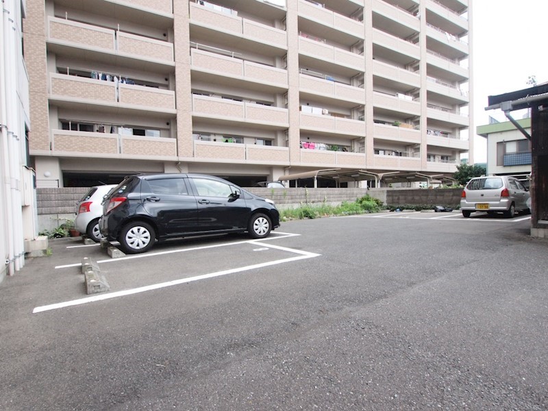 アクス敷島21 駐車場
