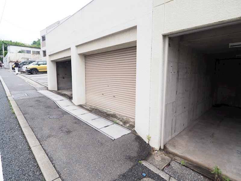 戸畑区西大谷1丁目戸建 駐車場