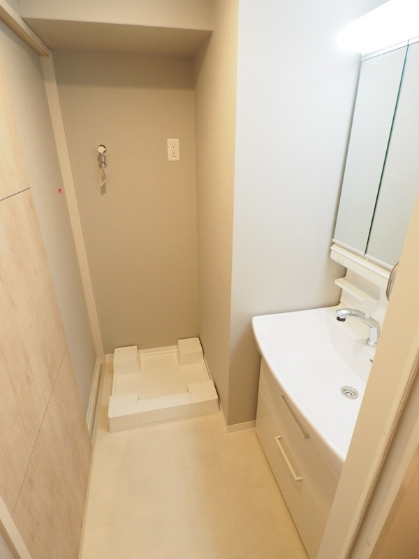LEGEND紺屋町（レジェンドコンヤマチ） 洗面所
