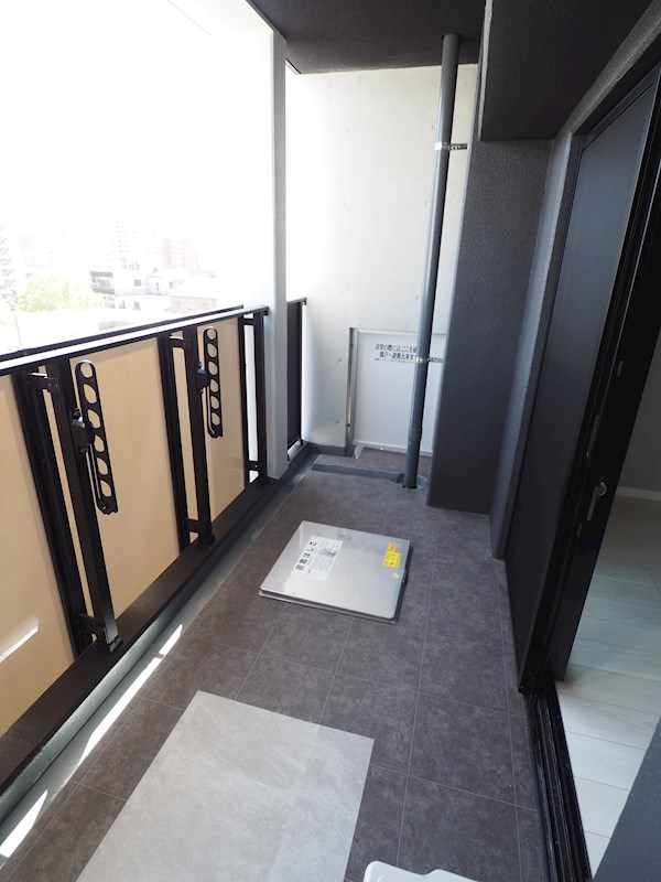 LEGEND紺屋町（レジェンドコンヤマチ） ベランダ