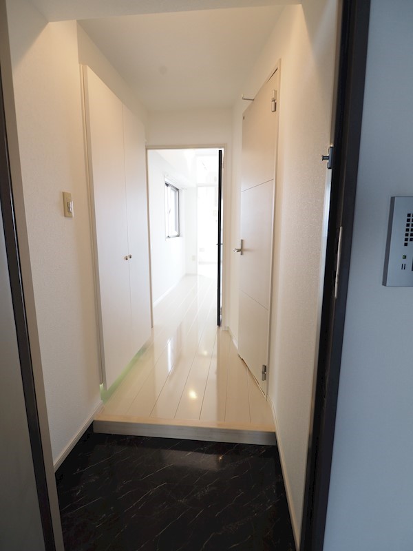 CPタワー 玄関