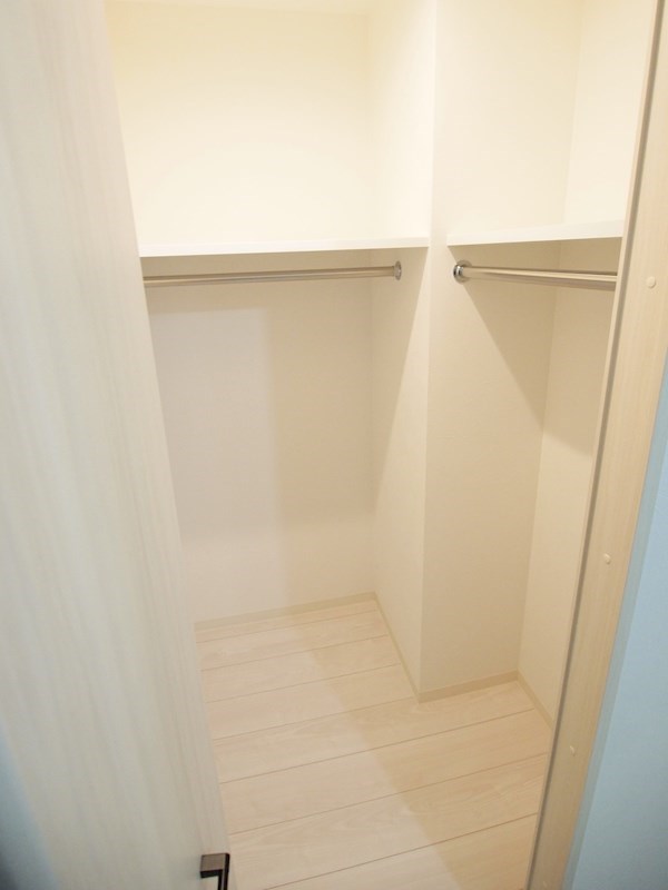 アースコートＹsシティ室町 収納