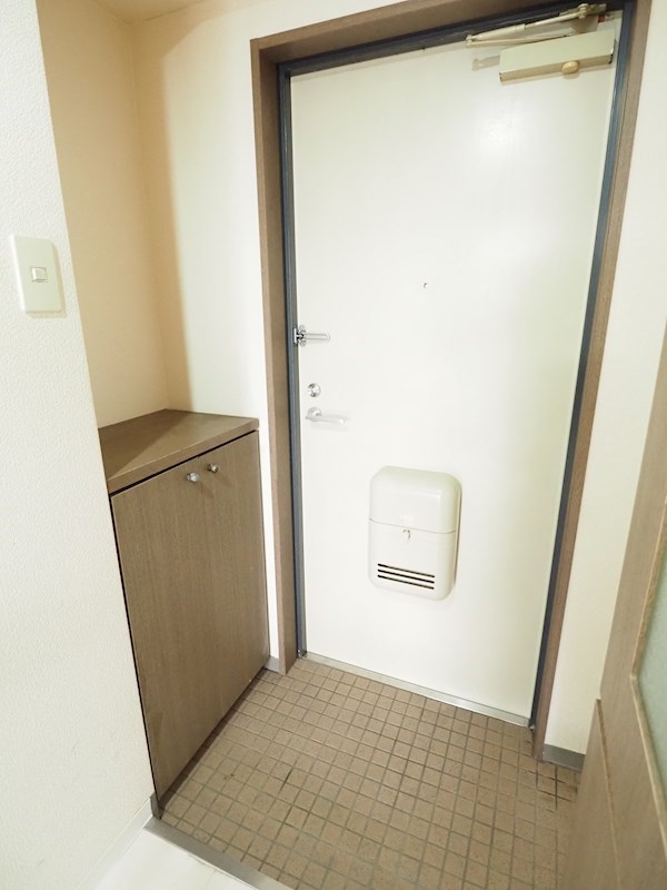ウインズ竪町 玄関