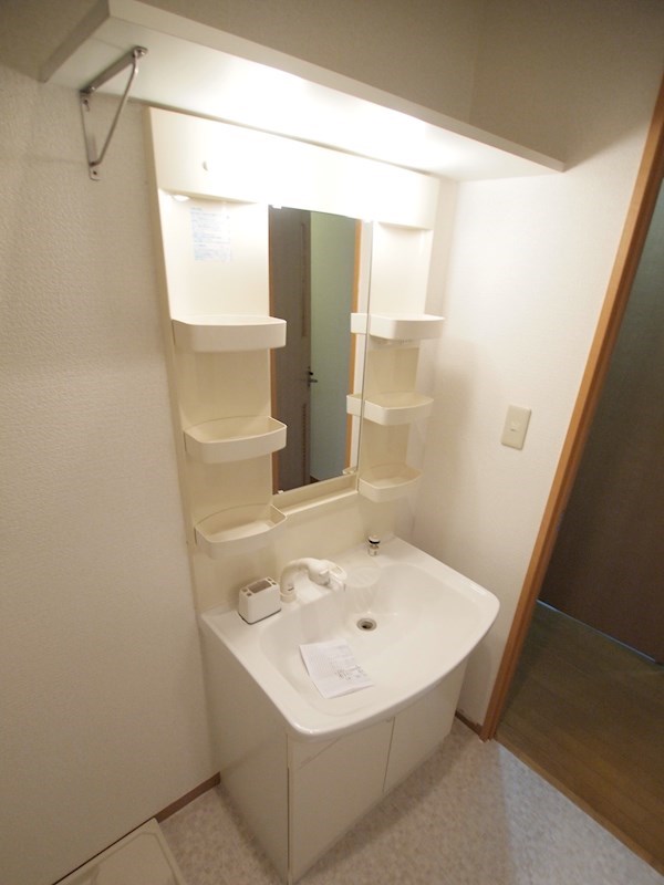 ニューシティアパートメンツ南小倉Ⅰ 洗面所