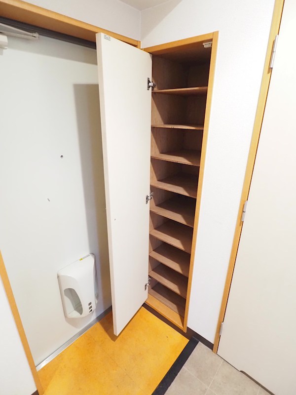 堺町センタービル 収納