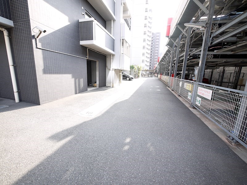 シャトレ大手町Ｓ棟 駐車場