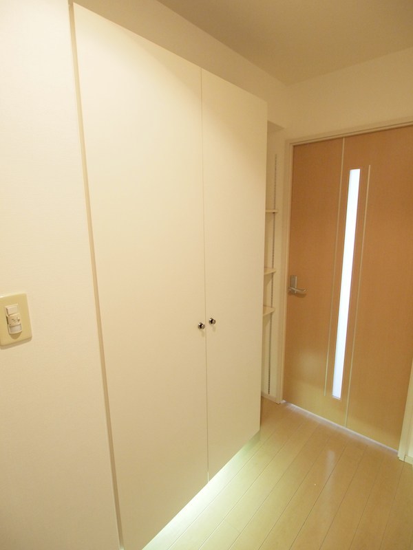 CPタワー 玄関