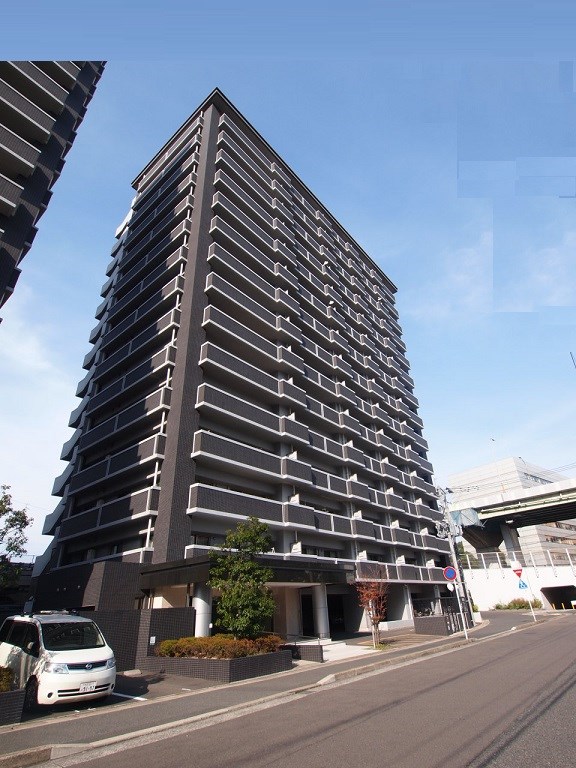 シャトレ大手町N棟 外観