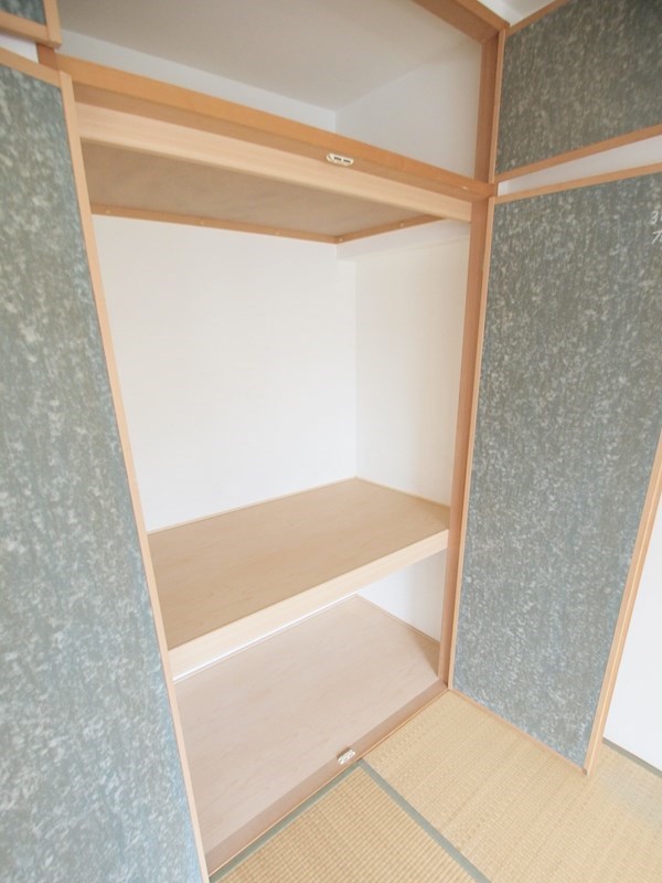 シャトレ大手町N棟 収納