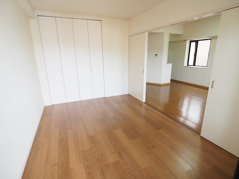 ピュアライフ田町 ベッドルーム