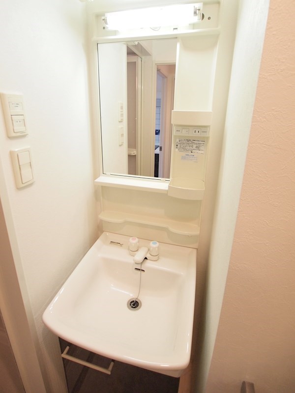 No.71 オリエントトラストタワー 洗面所