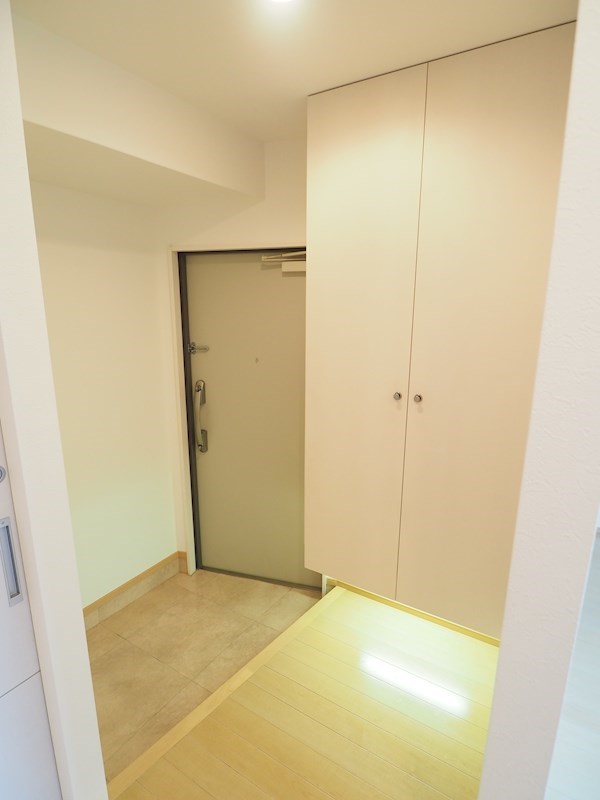 CPタワー 玄関