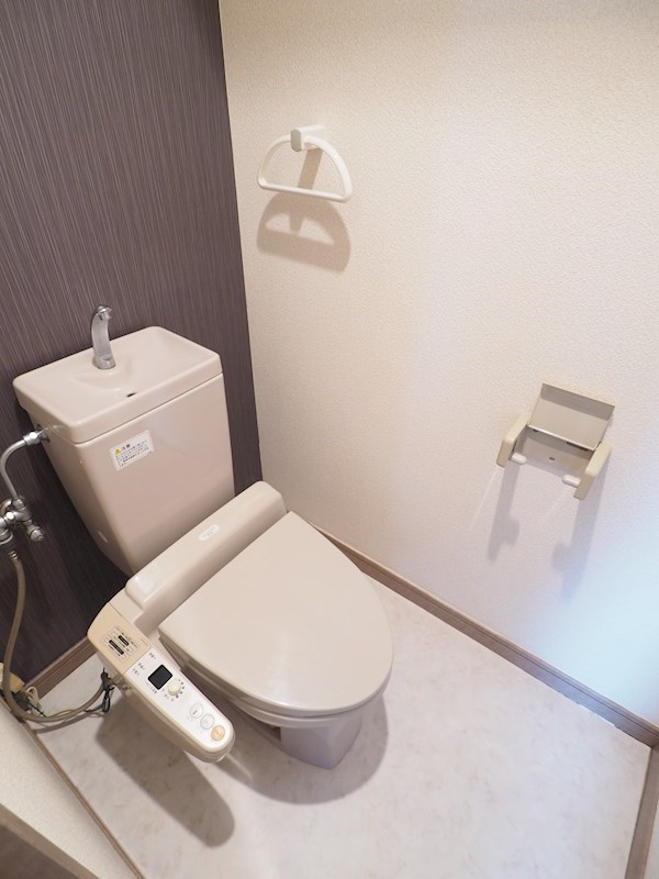 ウインズ三萩野 トイレ