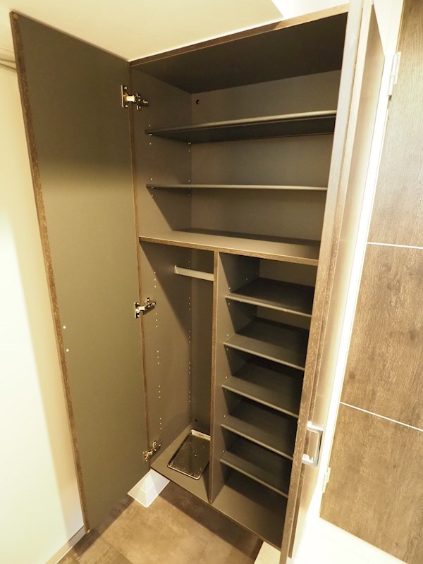 LEGEND紺屋町（レジェンドコンヤマチ） 玄関