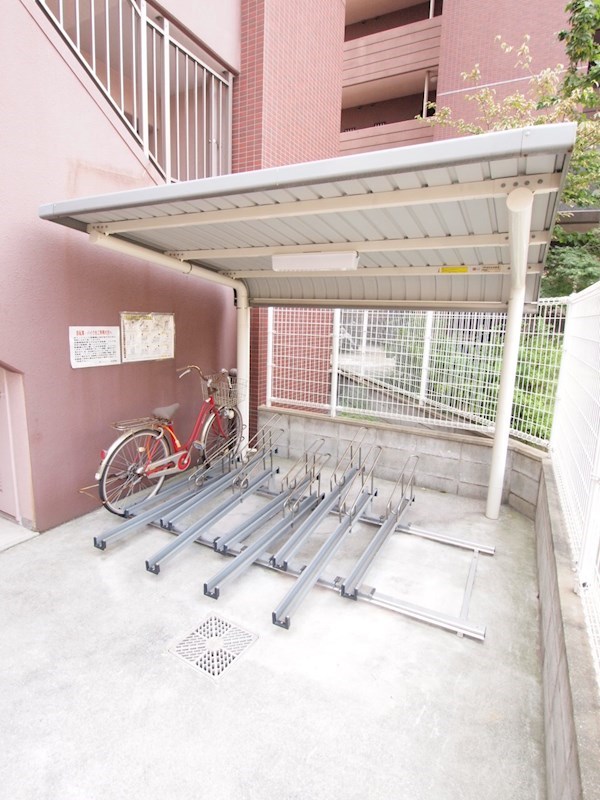 コスモス小倉駅前Ⅱ 駐車場