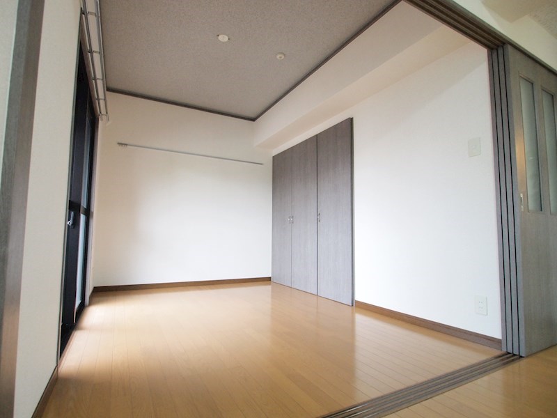 ロイヤルセンターBLD ベッドルーム