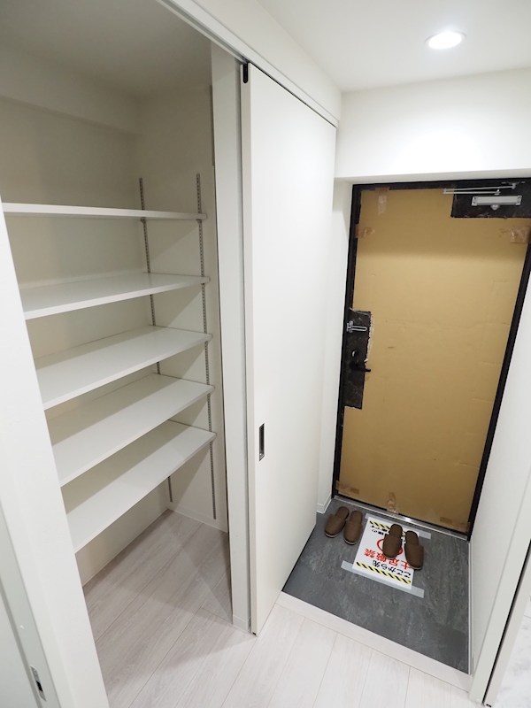 ヒルクレスト片野グランデⅠ 玄関