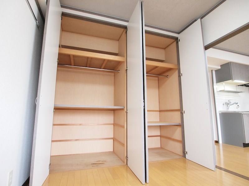 ロイヤルセンターBLD 収納