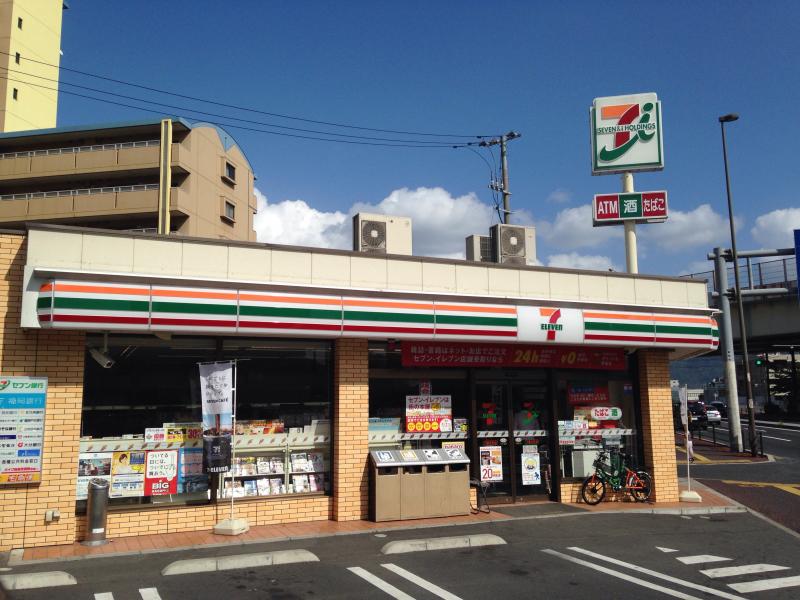 サンシャインⅡ コンビニ