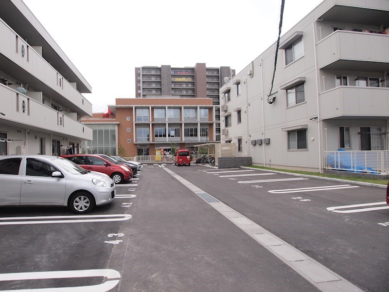 ザ・レジデンスBONJONO　East 駐車場