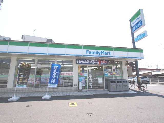 J-スクエア コンビニ