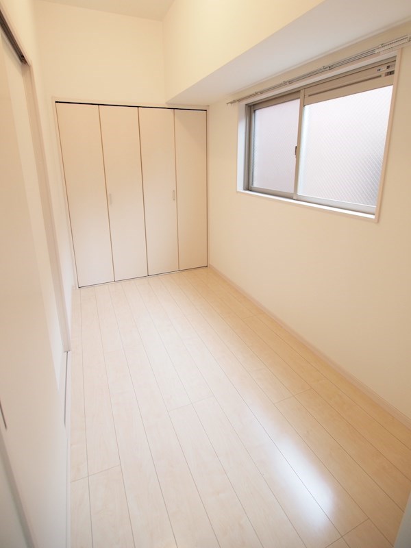 ERIOS COURT 中津口 ベッドルーム