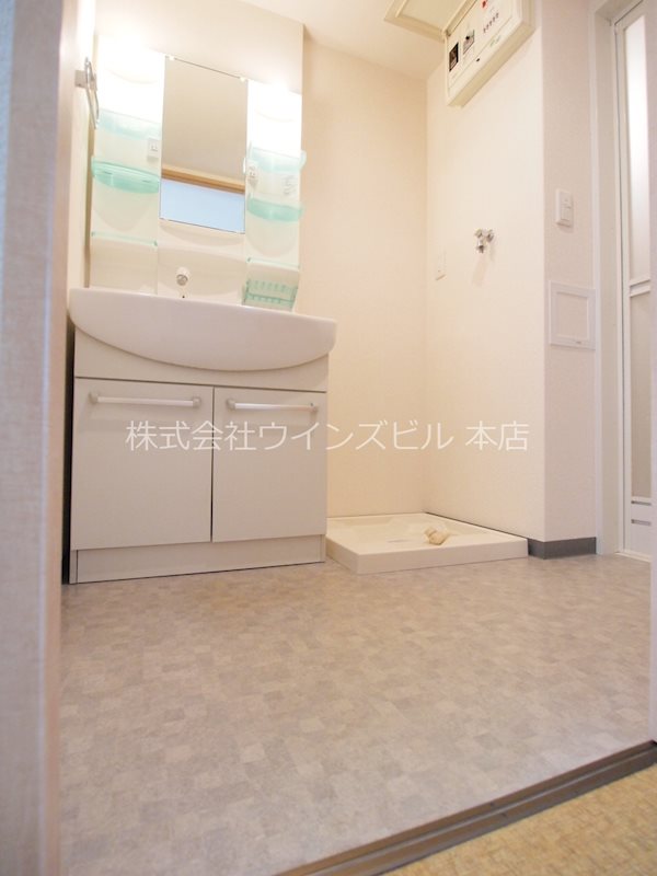 リード大手町 洗面所