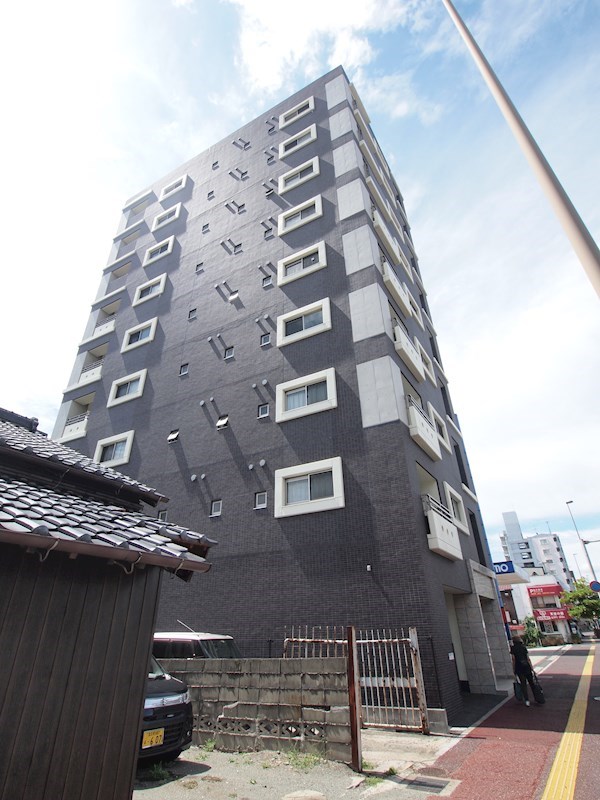 ピアジェ 外観