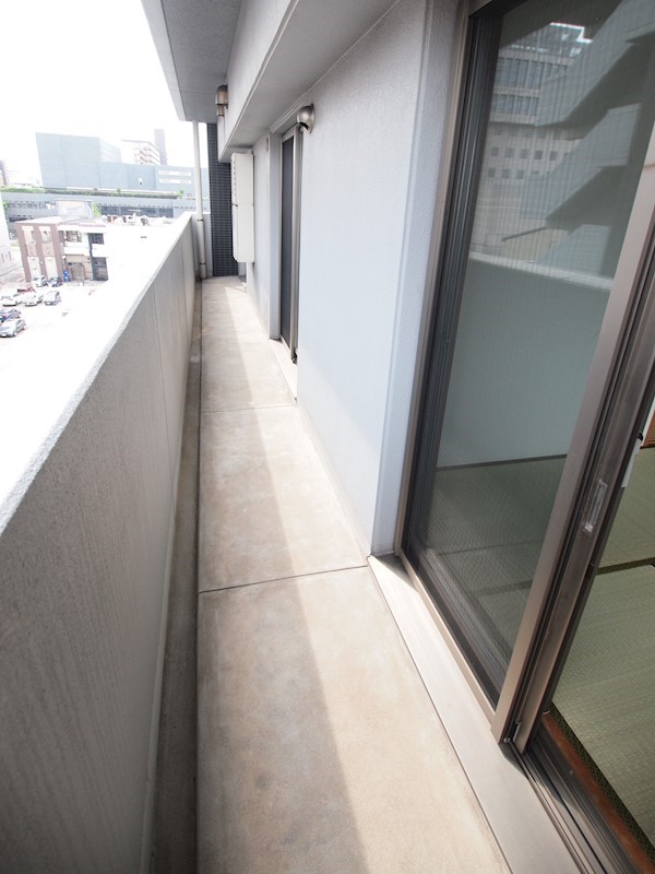 シャトレ大手町N棟 ベランダ