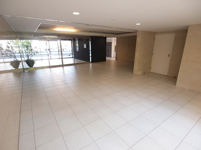 シャトレ大手町N棟 エントランス