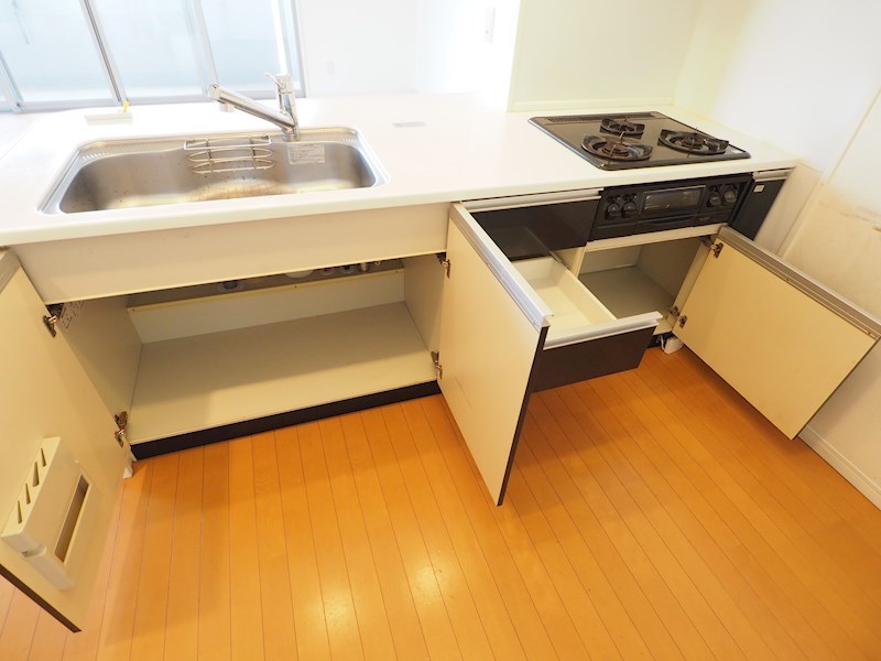 シャトレ大手町N棟 収納