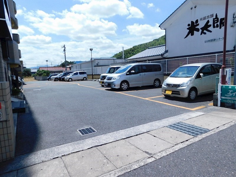 ココガモ＆壺壺蒲生 駐車場