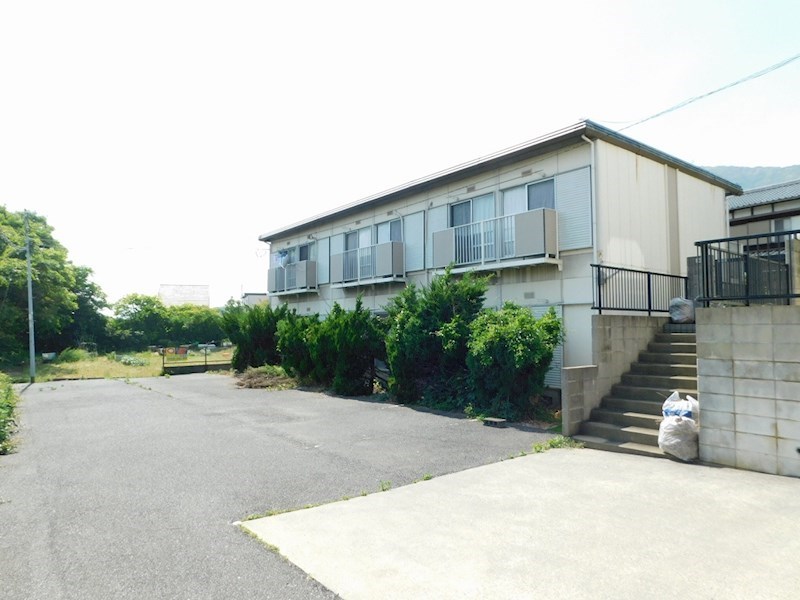 パナハイツ岡村 駐車場