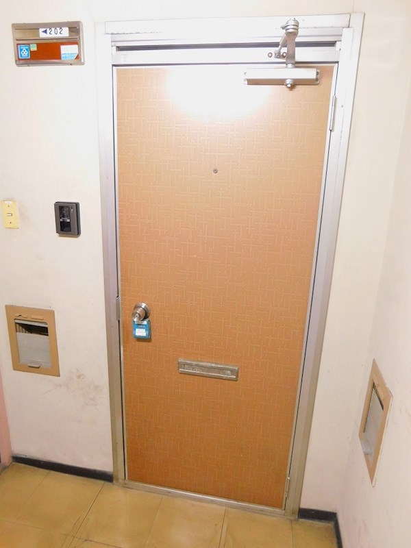 チュリス小倉 玄関