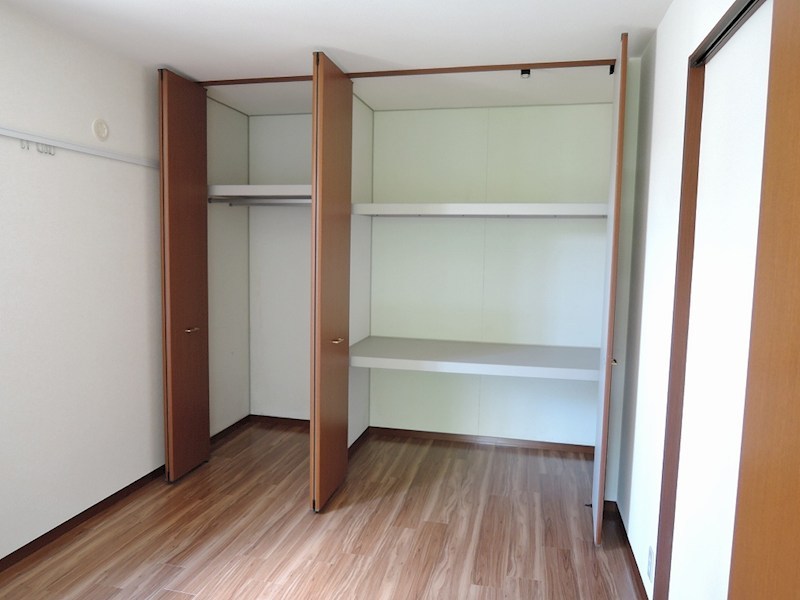 ピースガーデンワカゾノ 収納