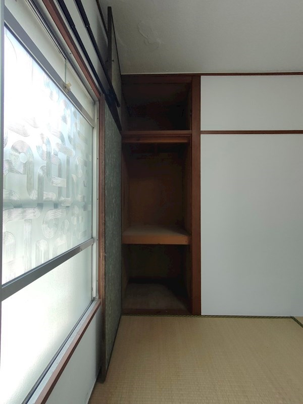 康園アパート 収納