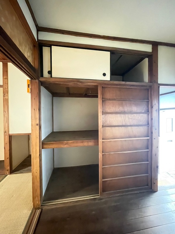 横尾アパート 収納