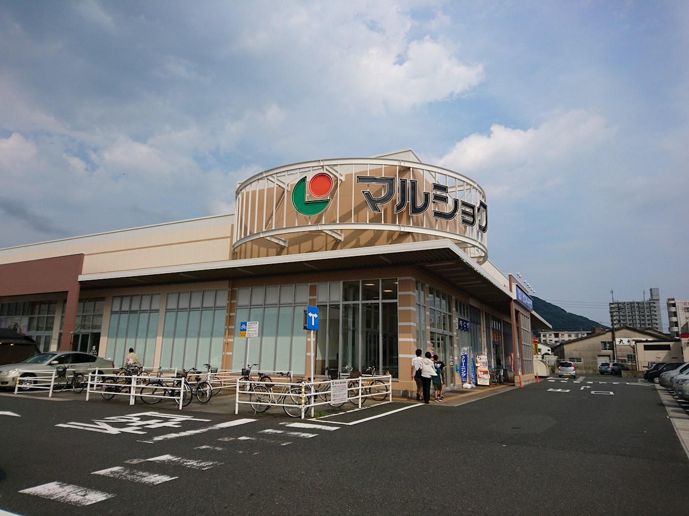 キャステール片野 スーパー