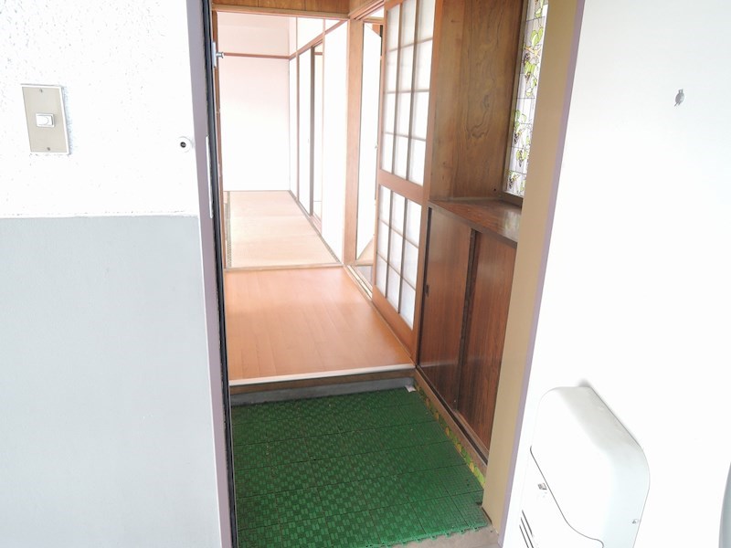 井堀南団地4棟 玄関