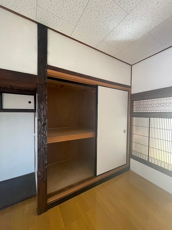 金田2丁目貸家 収納