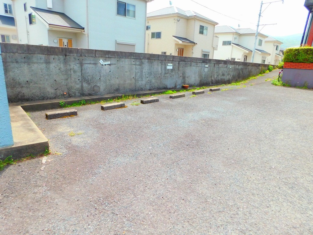 レグルスＮＵＫＩ 駐車場
