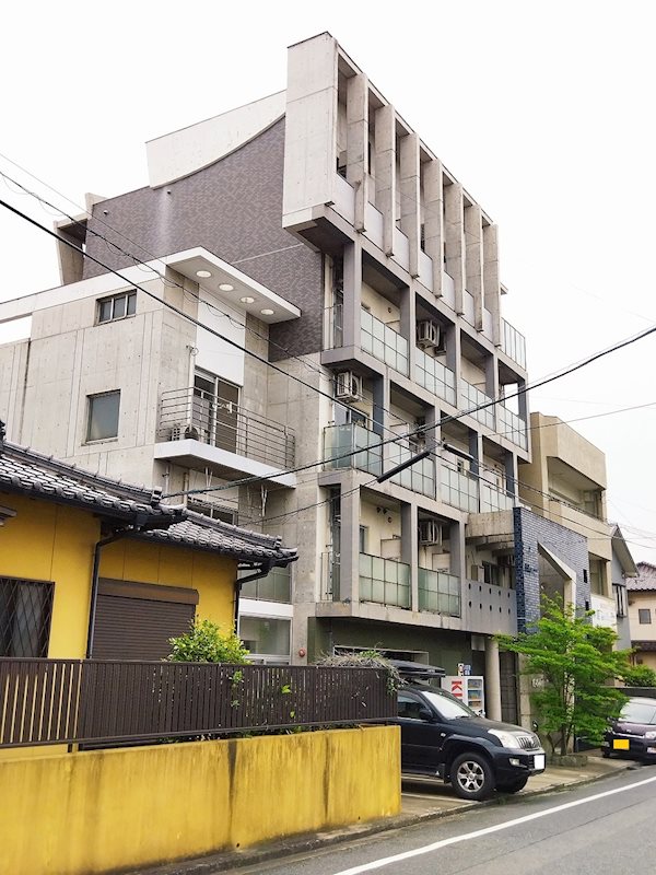 19-Cube 外観