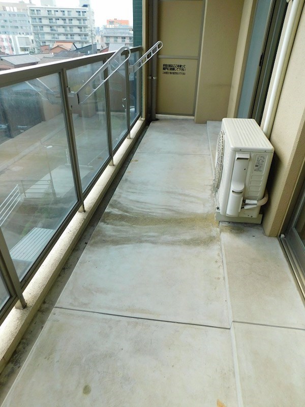 アクシオ足立 ベランダ