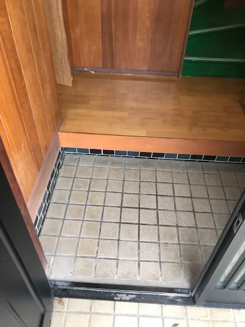 東台良町21番貸家 玄関