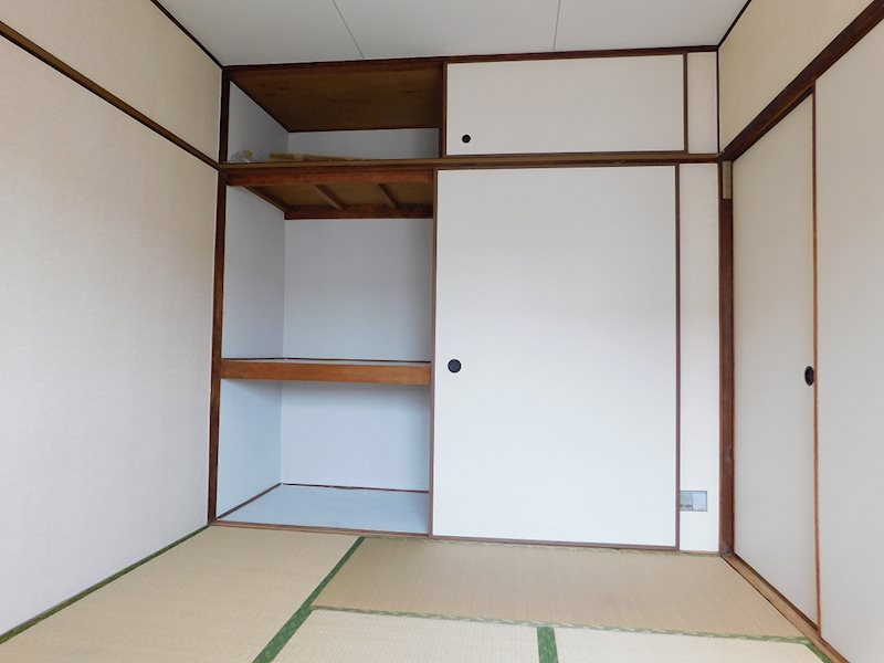 下到津マンション 収納