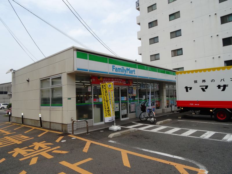 大下ビル  コンビニ